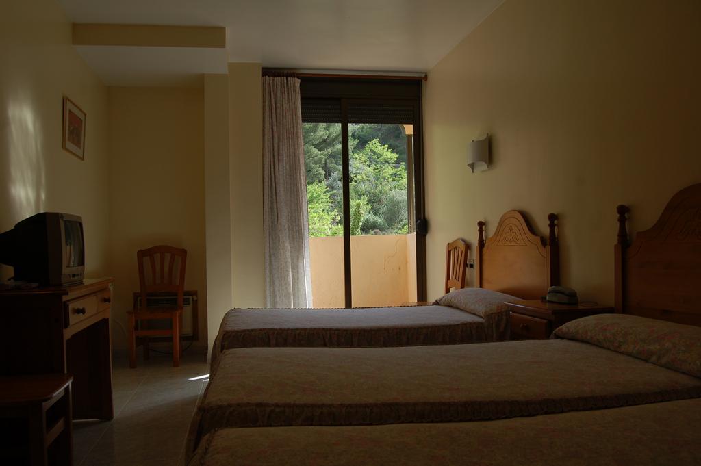 Hotel Llucena Lucena del Cid Buitenkant foto