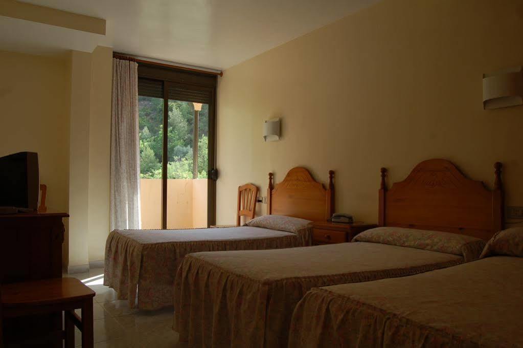Hotel Llucena Lucena del Cid Buitenkant foto