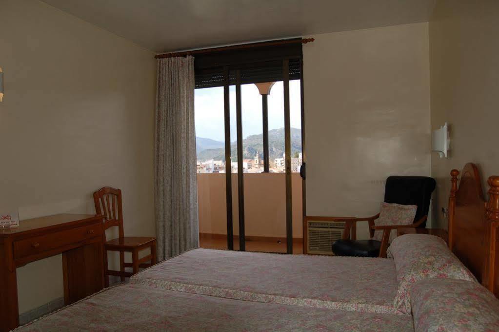 Hotel Llucena Lucena del Cid Buitenkant foto